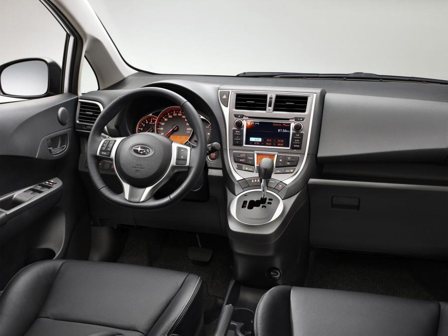  Subaru Trezia 2011 года  (EU) (фото 4 из 9)